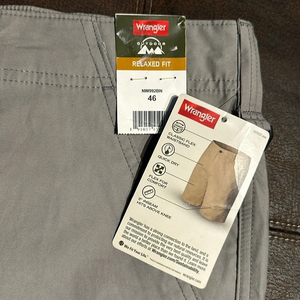 NEW Wrangler Outdoor Performance Men's Khaki Shorts size 46
